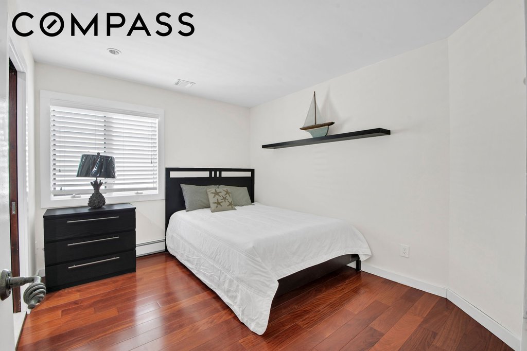 34 Zephyr Avenue – For Sale photo 23