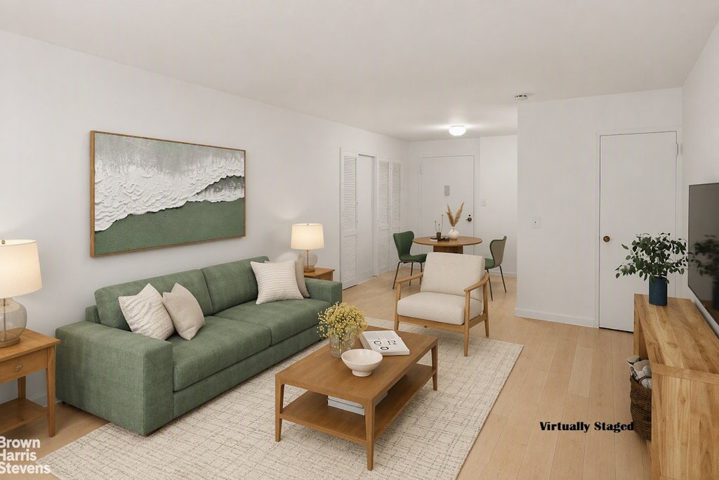 305 East 40th Street, Unit 8Z photo 3