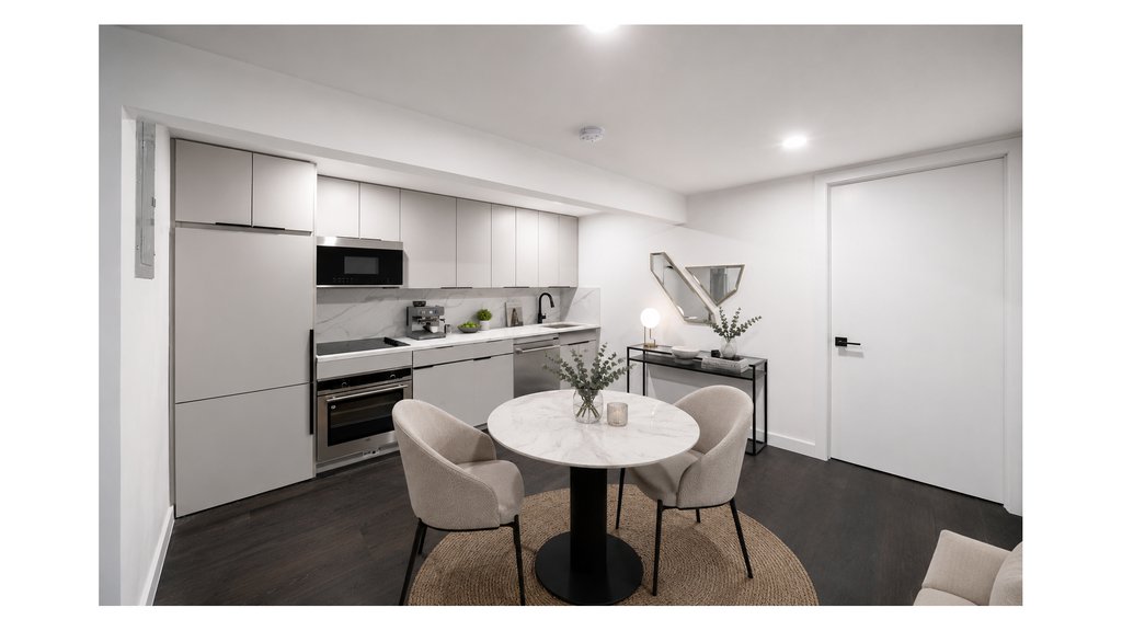 231 Sullivan Street, Unit 1 photo 2