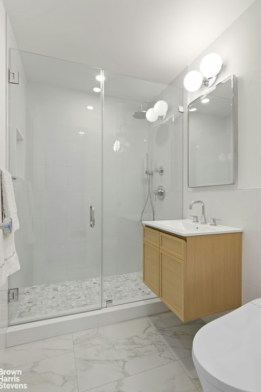 23 Waverly Place, Unit 2Y photo 7