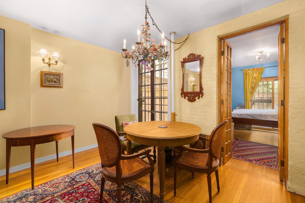 306 West 90th Street, Unit 1 photo 2