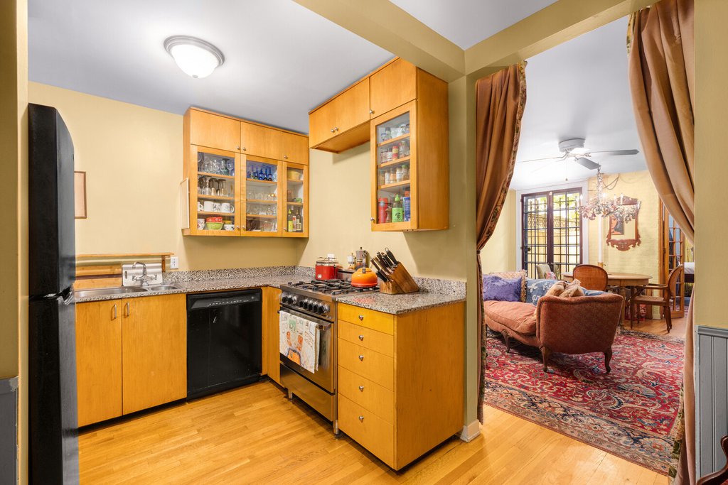 306 West 90th Street, Unit 1 photo 5