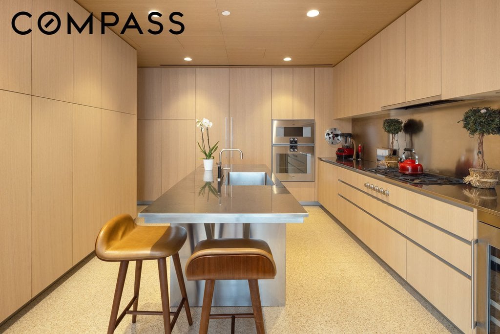 527 West 27th Street, Unit 6A photo 13
