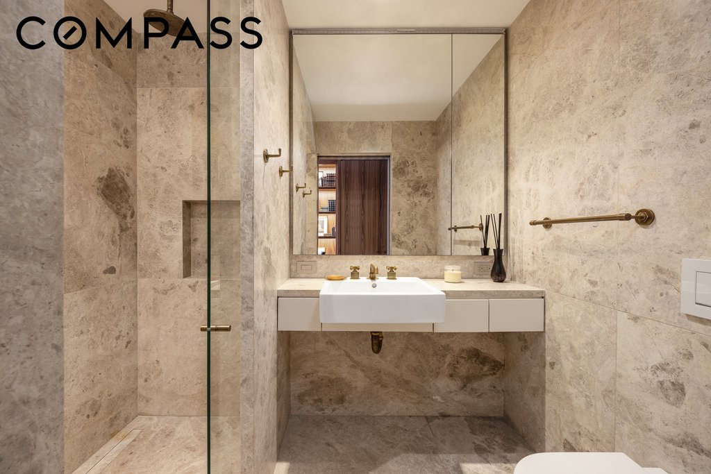 527 West 27th Street, Unit 6A photo 26