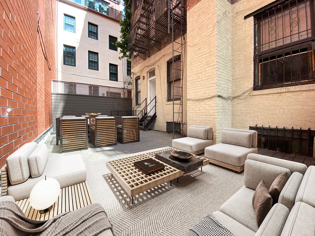 455 Hudson Street, Unit 3 photo 2