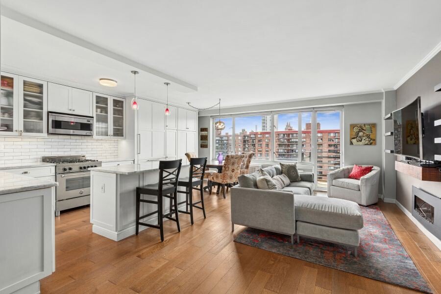392 Central Park West, Unit 19X photo 2