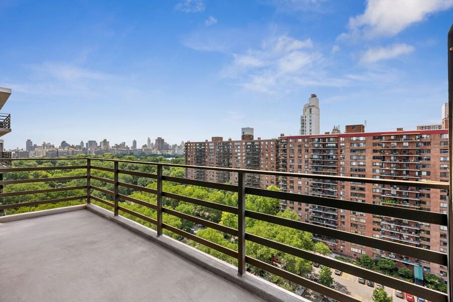 392 Central Park West, Unit 19X photo 6