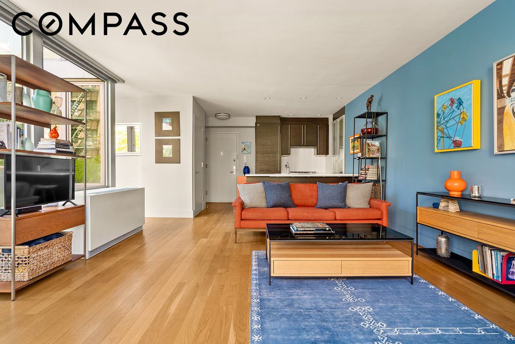 464 West 44th Street, Unit 4G photo 2