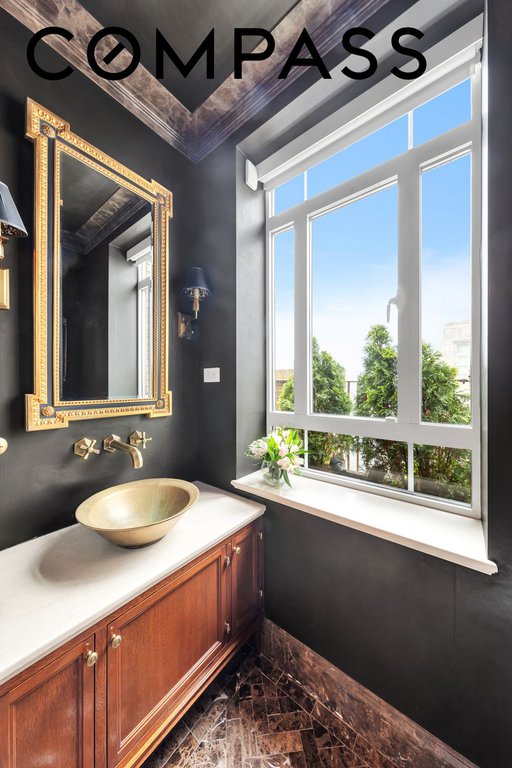 25 Central Park West, Unit 21J photo 11