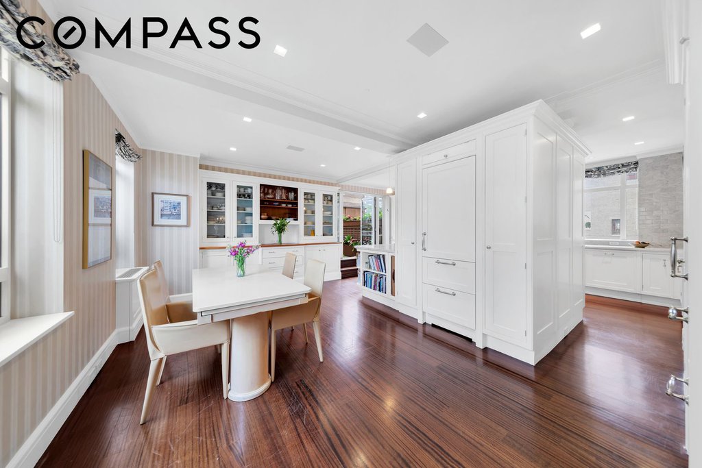 25 Central Park West, Unit 21J photo 16
