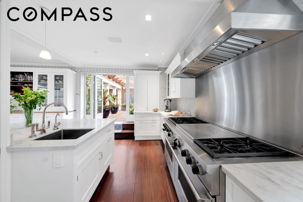 25 Central Park West, Unit 21J photo 17