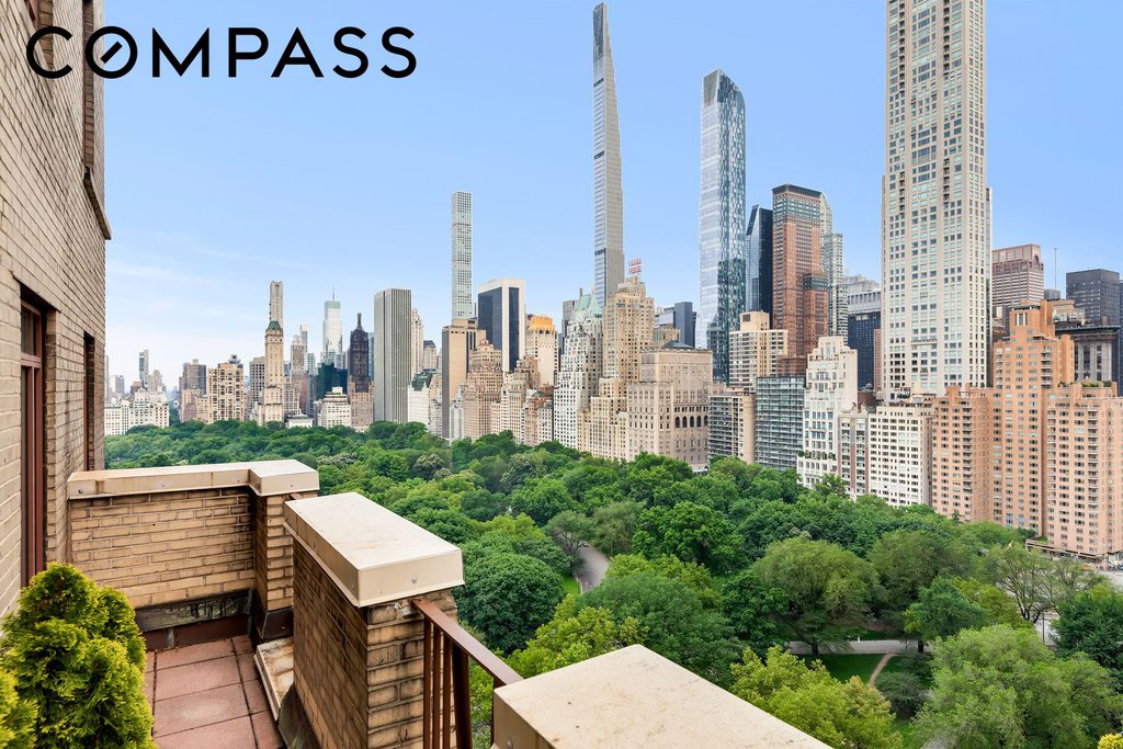 25 Central Park West, Unit 21J photo 22