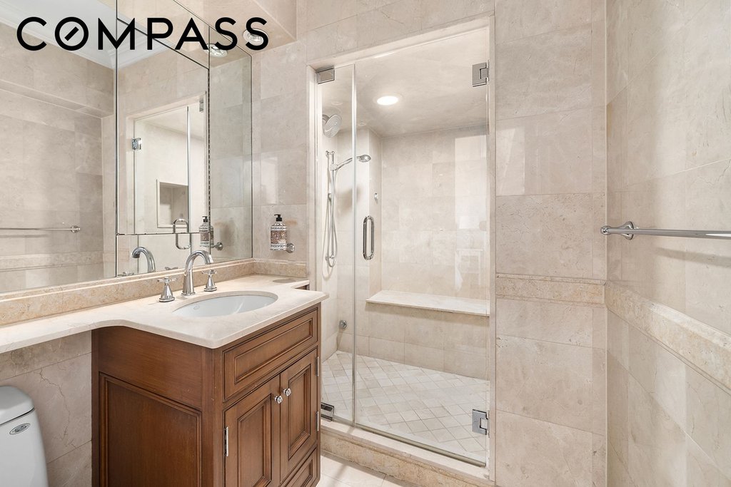 69 Fifth Avenue, Unit 17J photo 6