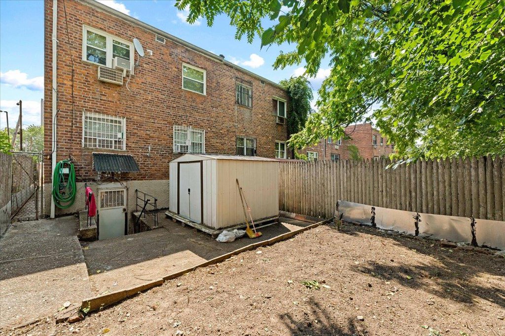 716 Hemlock Street – For Sale photo 23