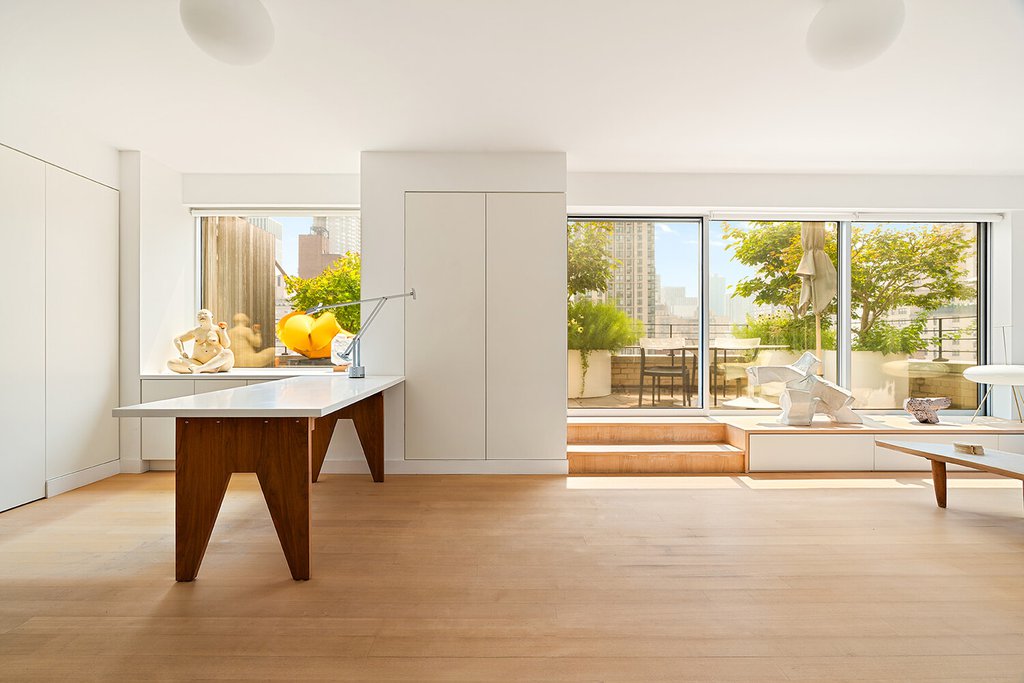 205 East 77th Street, Unit 12B photo 2