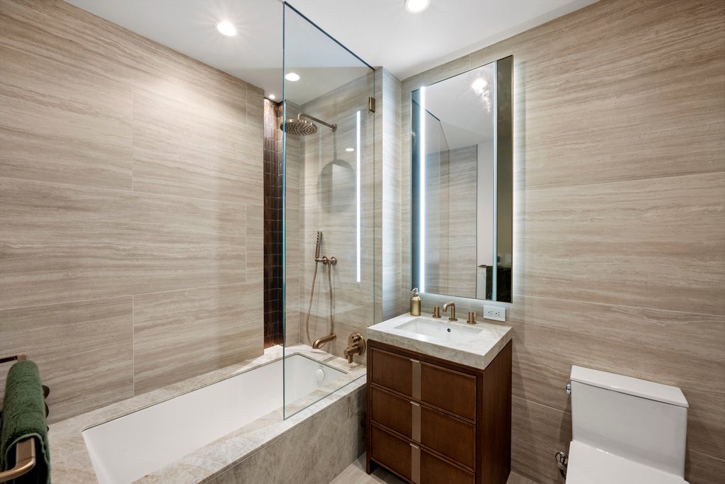 126 East 57th Street, Unit 701 photo 24
