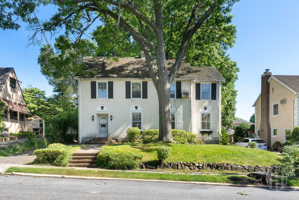 12 Carolina Road – For Sale photo 2