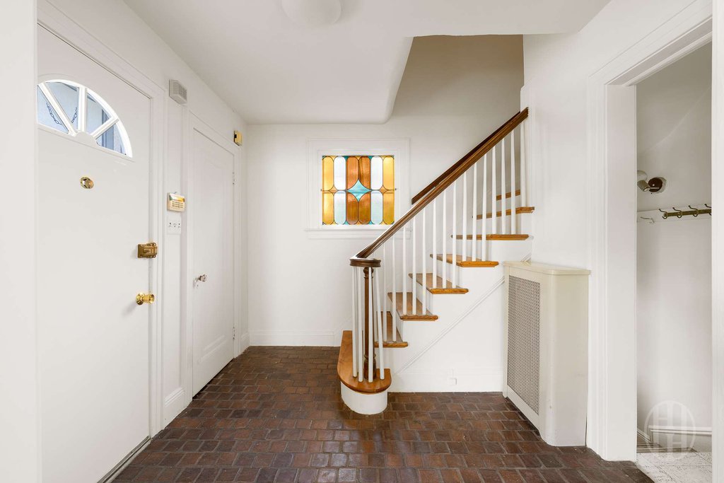12 Carolina Road – For Sale photo 3
