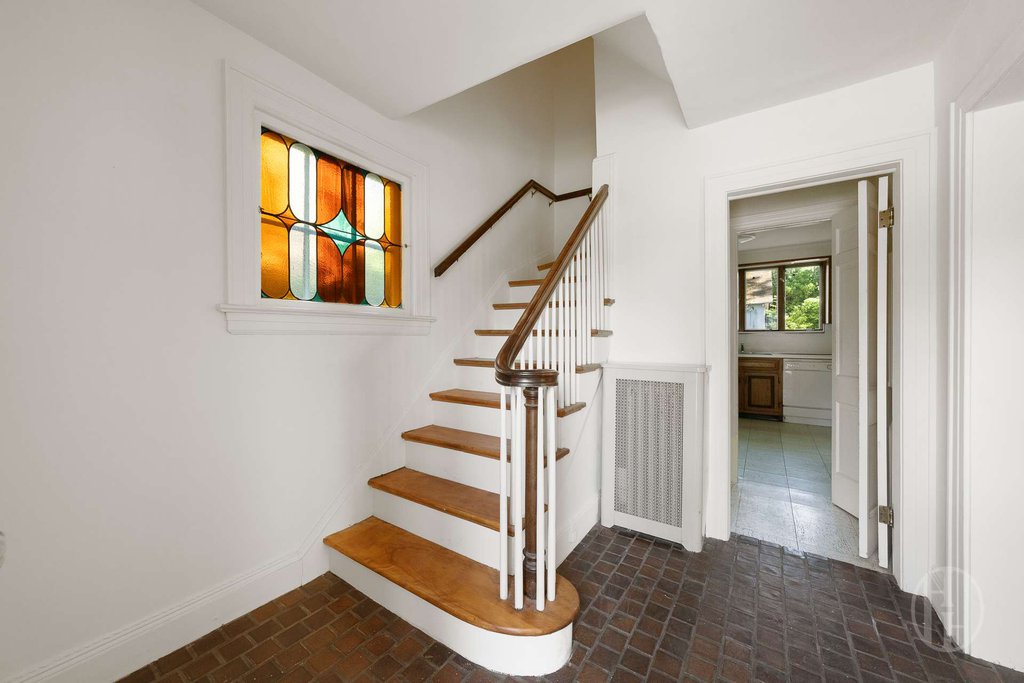 12 Carolina Road – For Sale photo 4