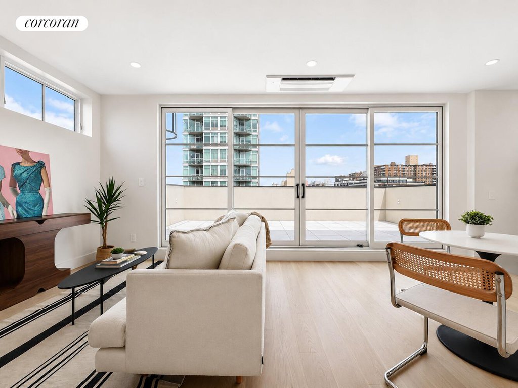 166 Washington Avenue, Unit 4A