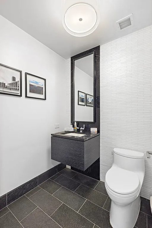50 Riverside Boulevard, Unit 6DE photo 4