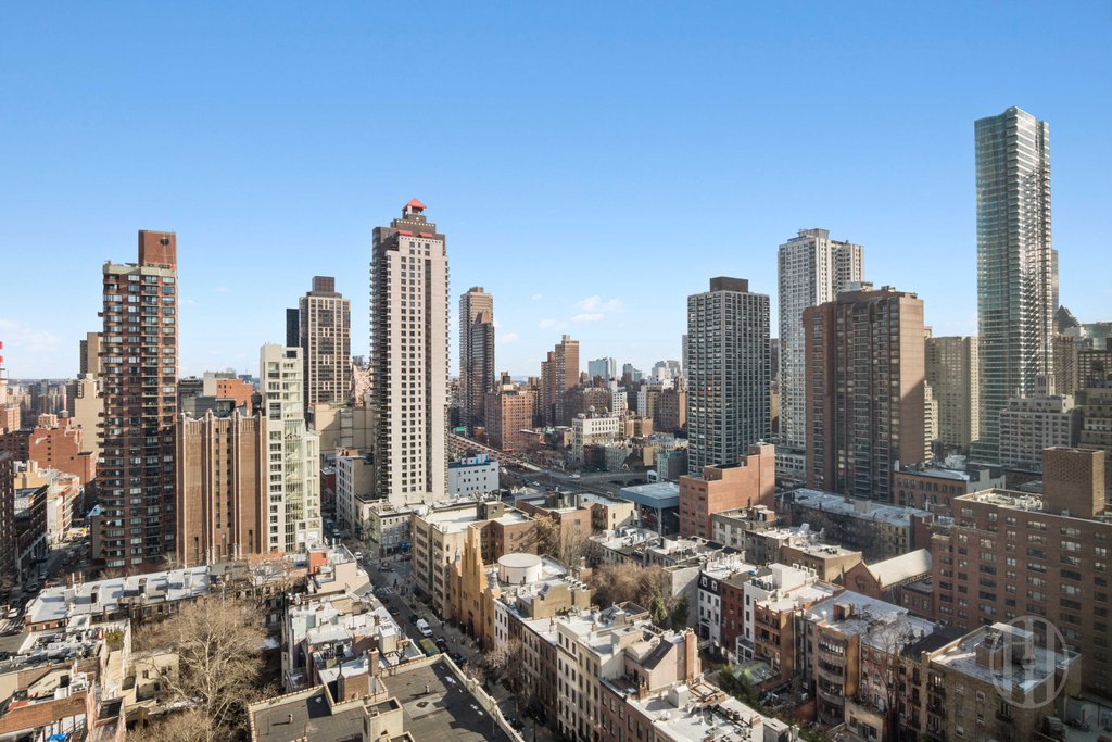 200 East 62nd Street, Unit 22D photo 5