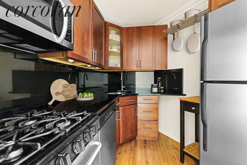 1139 Prospect Avenue, Unit 2F photo 3