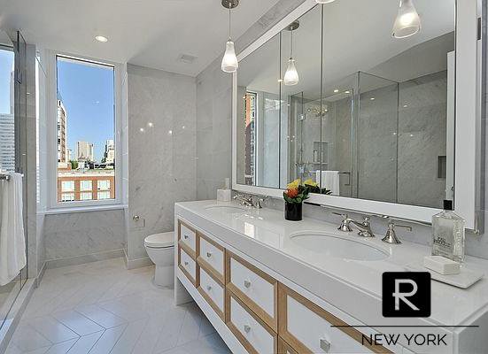 212 Warren Street, Unit 17C photo 8
