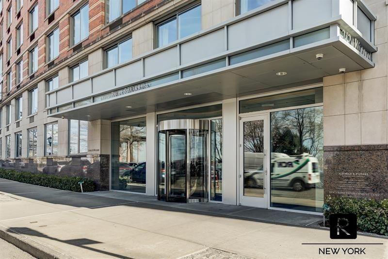 212 Warren Street, Unit 17C photo 22