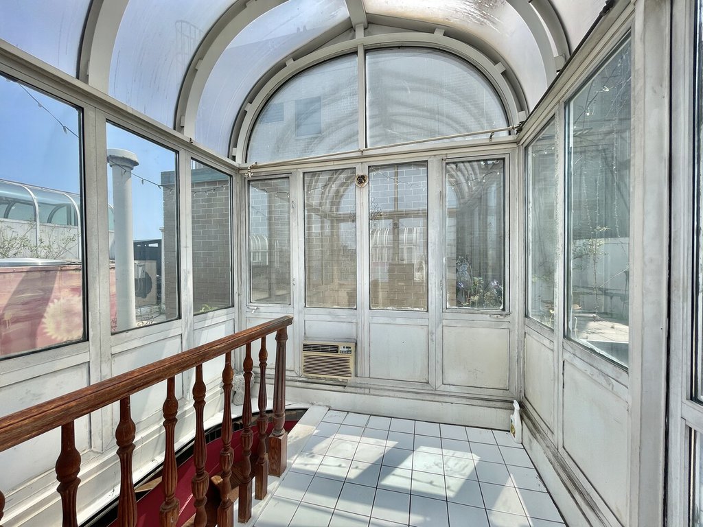 330 East 38th Street, Unit PHC photo 10