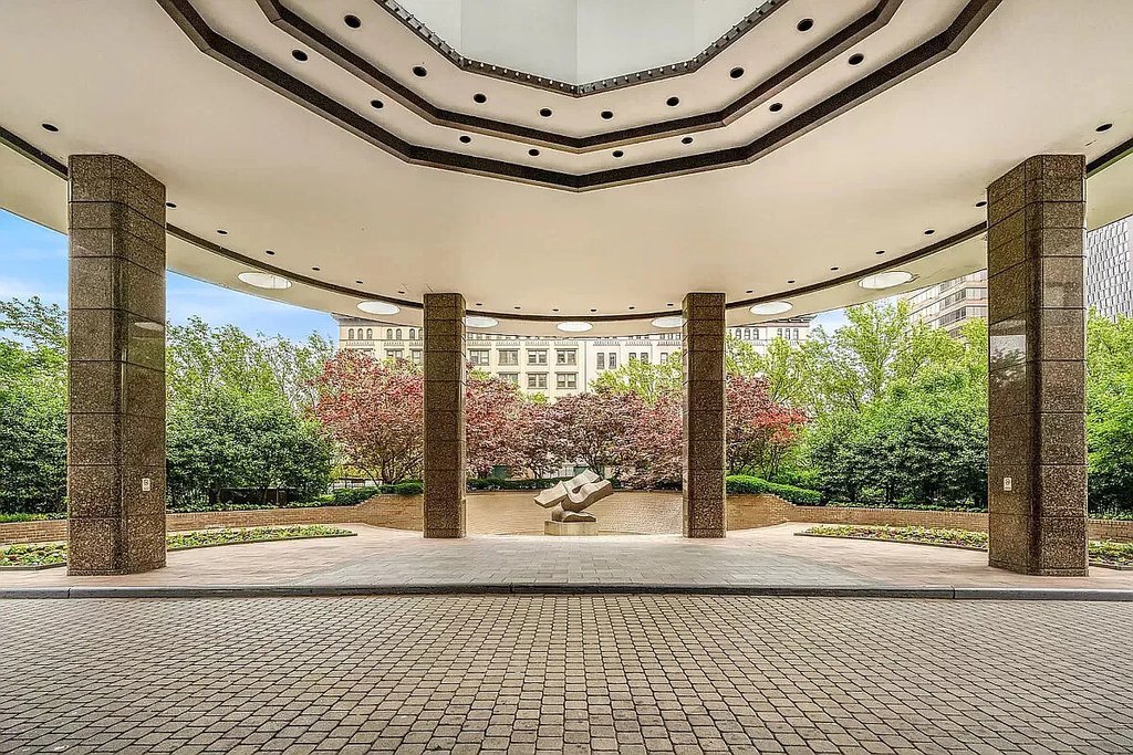 330 East 38th Street, Unit PHC photo 20