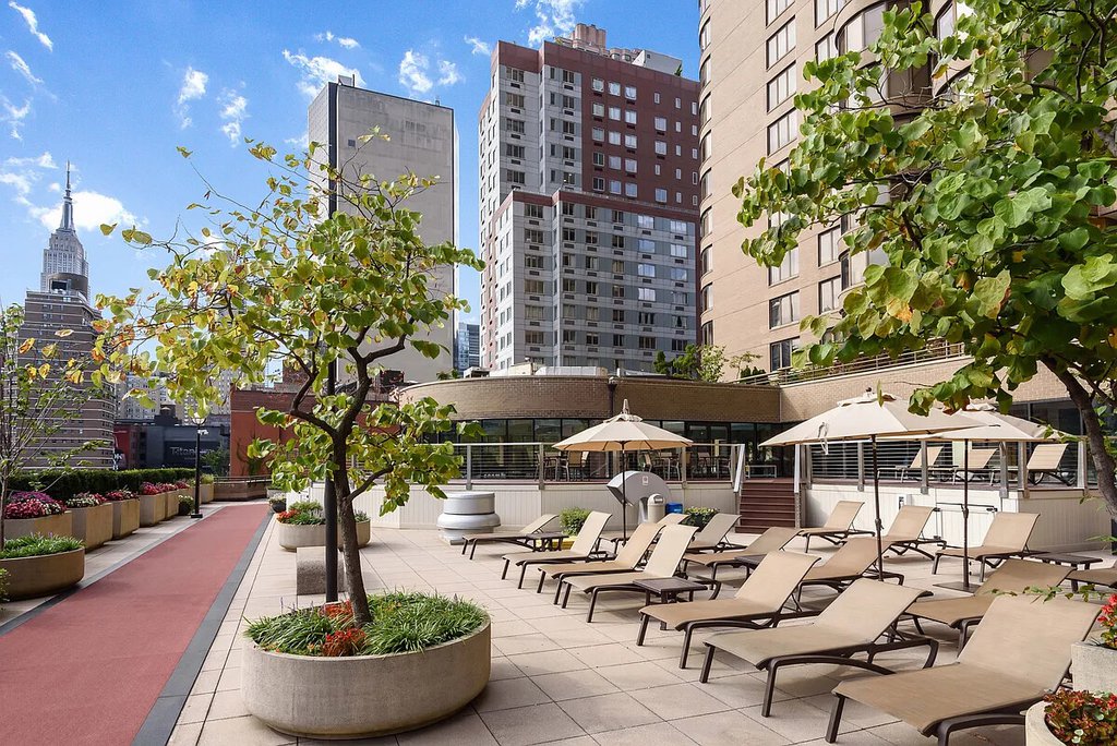 330 East 38th Street, Unit PHC photo 25