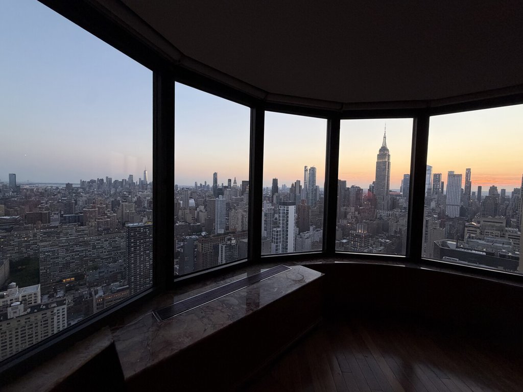 330 East 38th Street, Unit PHC photo 36