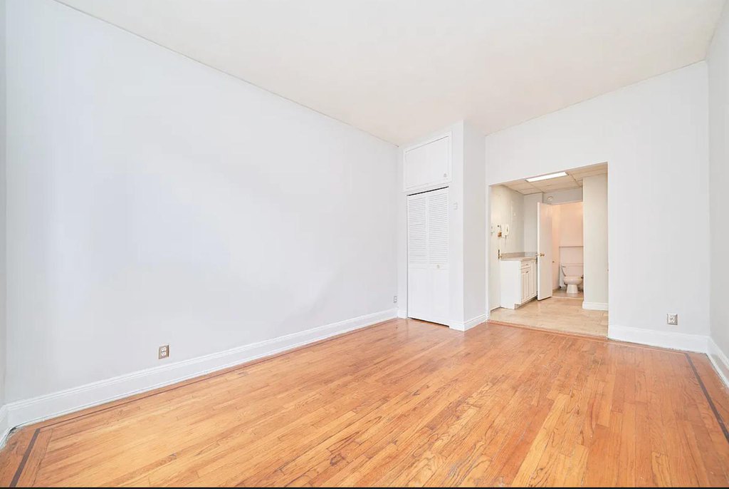 331 West 43rd Street, Unit 5A1 photo 3