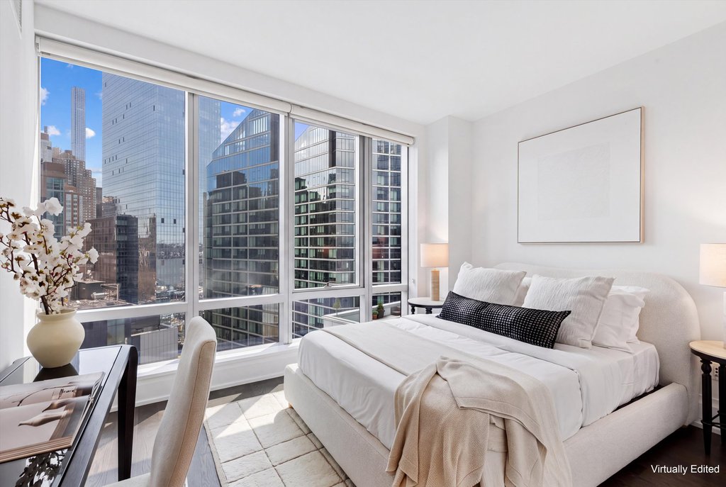 50 Riverside Boulevard, Unit 19C photo 7