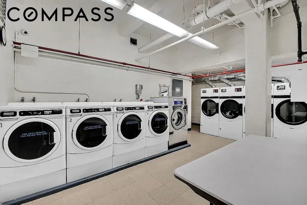 225 East 46th Street, Unit 8J photo 10