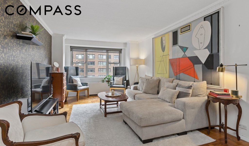 300 East 40th Street, Unit 9V