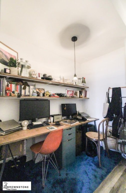 145 Amity Street, Unit 5 photo 3