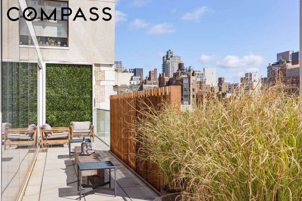 57 Irving Place, Unit PH9/10 photo 9