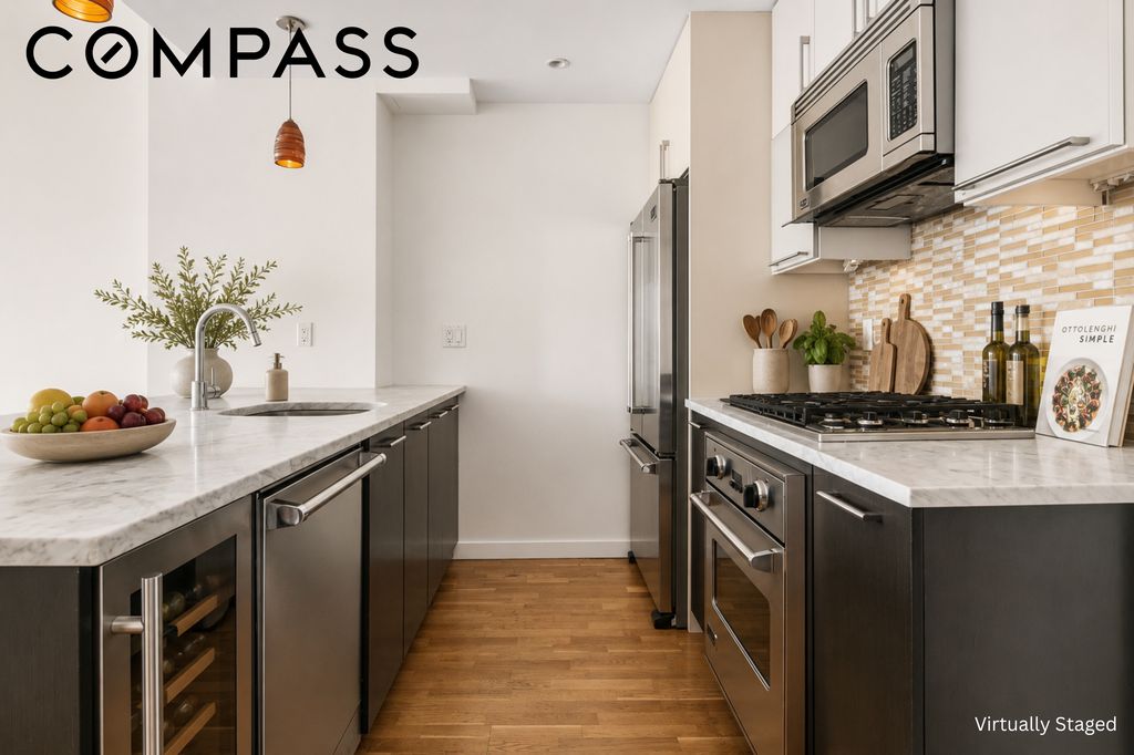 500 Fourth Avenue, Unit 8D photo 3