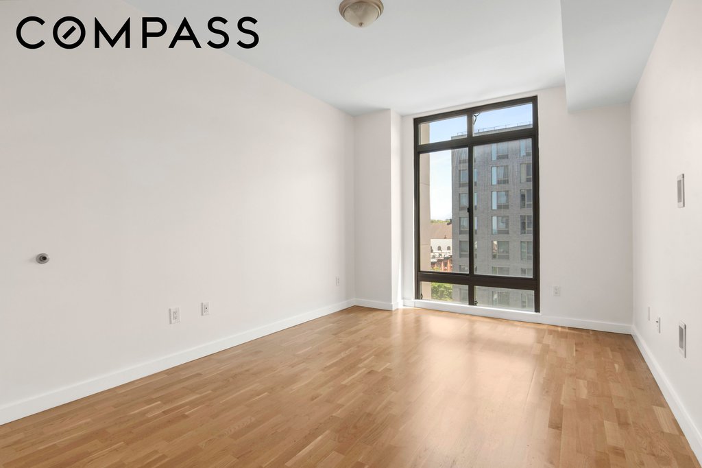 500 Fourth Avenue, Unit 8D photo 9