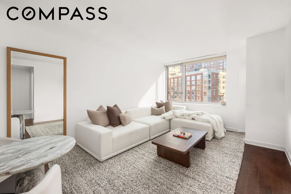 20 River Terrace, Unit 14C photo 3