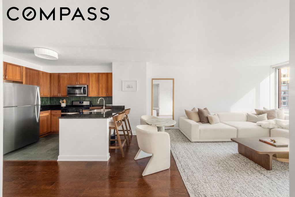 20 River Terrace, Unit 14C photo 5