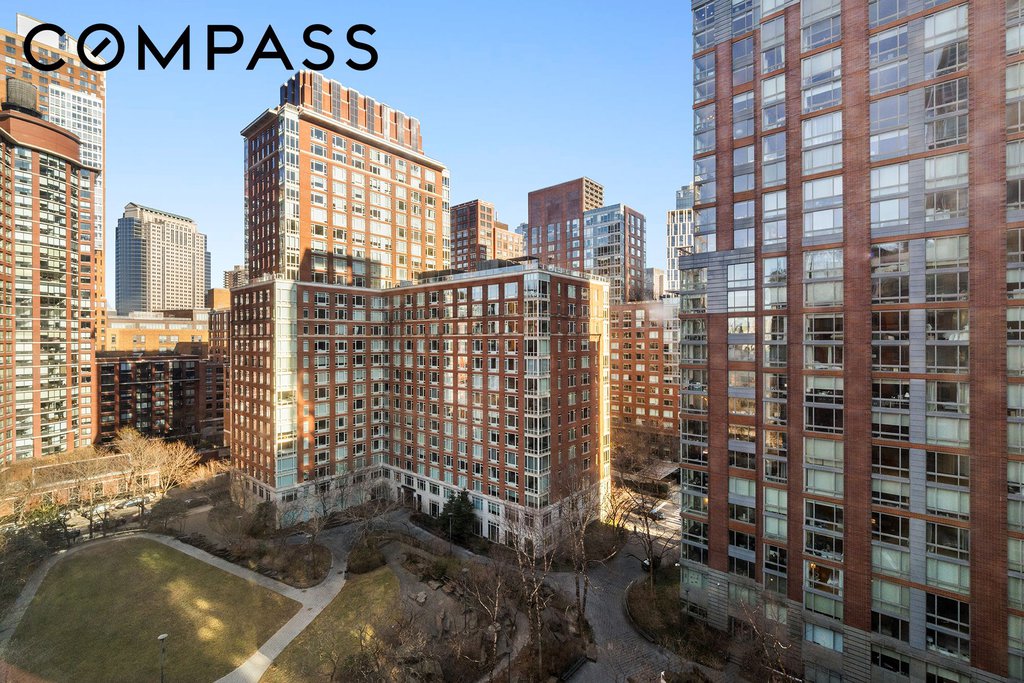 20 River Terrace, Unit 14C photo 11