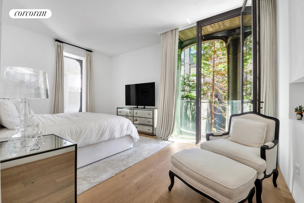 325 West Broadway, Unit 2A photo 11