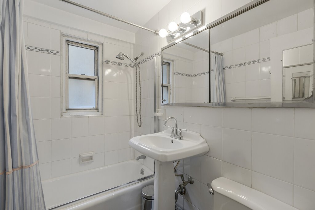 60 Riverside Drive, Unit 3H photo 11