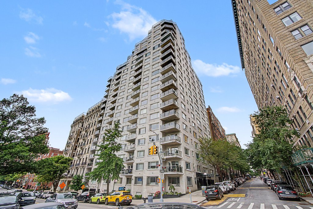 60 Riverside Drive, Unit 3H photo 13
