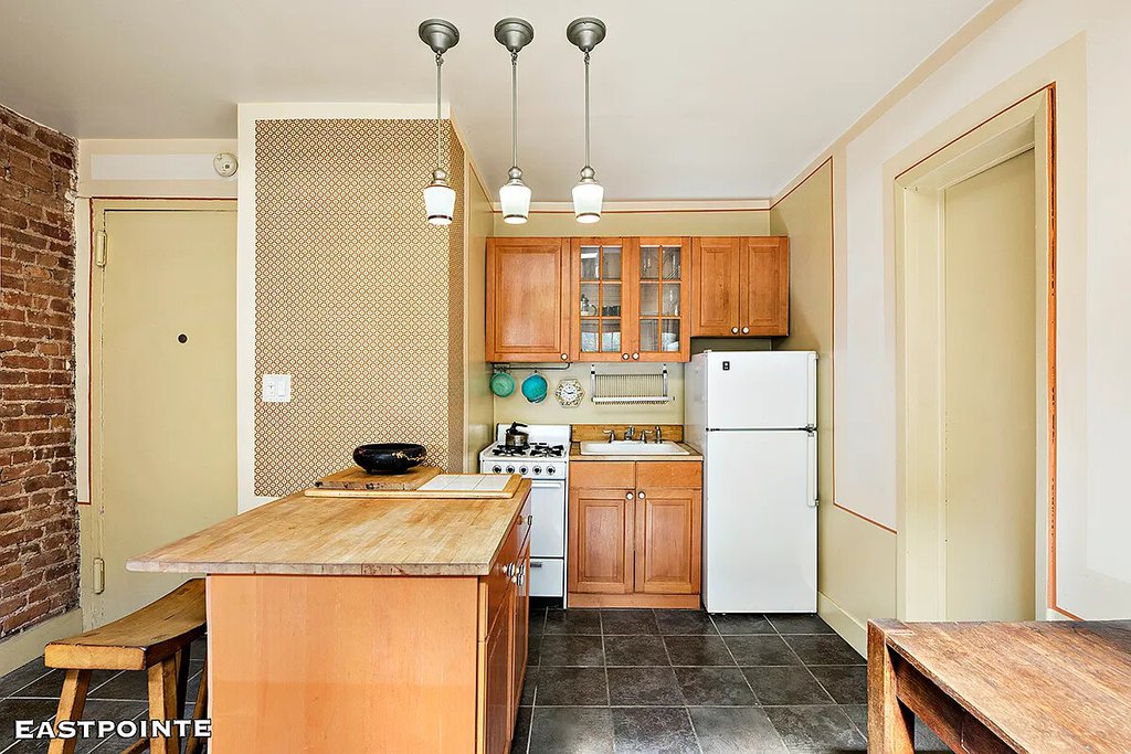 460 West 23rd Street, Unit 4B photo 2