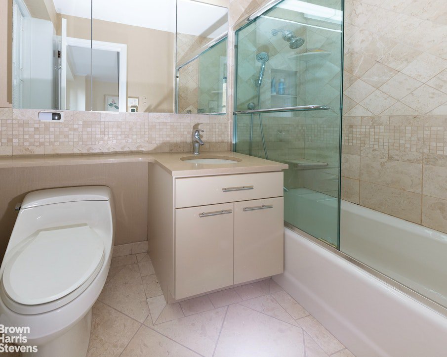 300 East 40th Street, Unit 21R photo 7