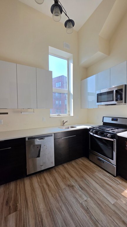 2921 Brighton 1st Street, Unit 7 photo 2
